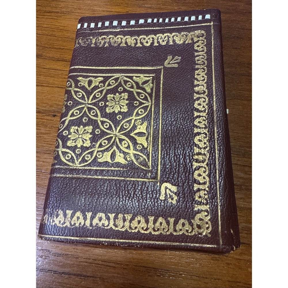 Vintage Florentine Leather Wallet 22K Gold Embossed Brown Bifold 3x5 Inch‎